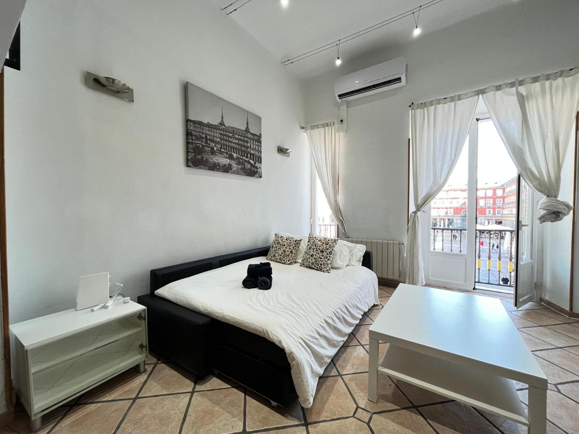 Loft Plaza Mayor 2 Temporal Madrid Exterior photo